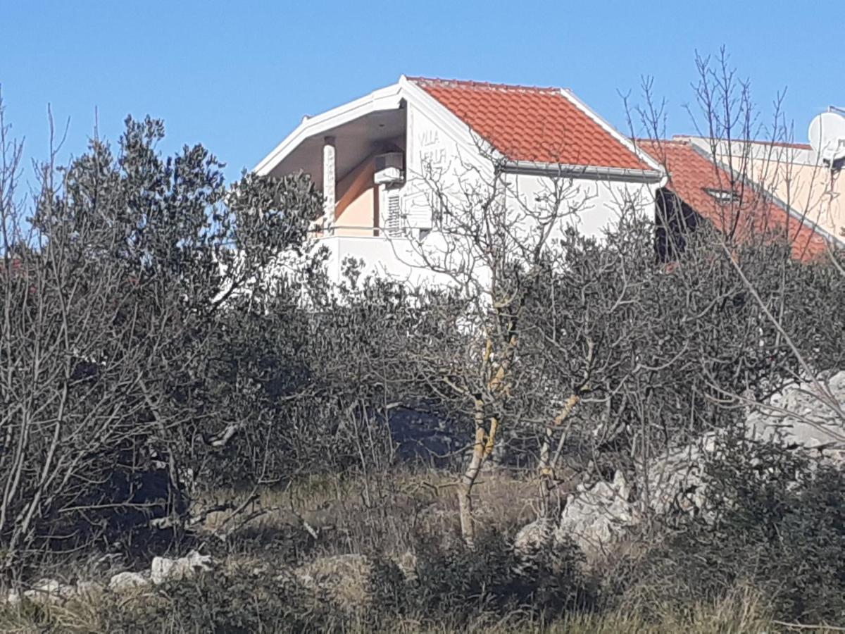 Villa Palfi Jezera Exterior photo